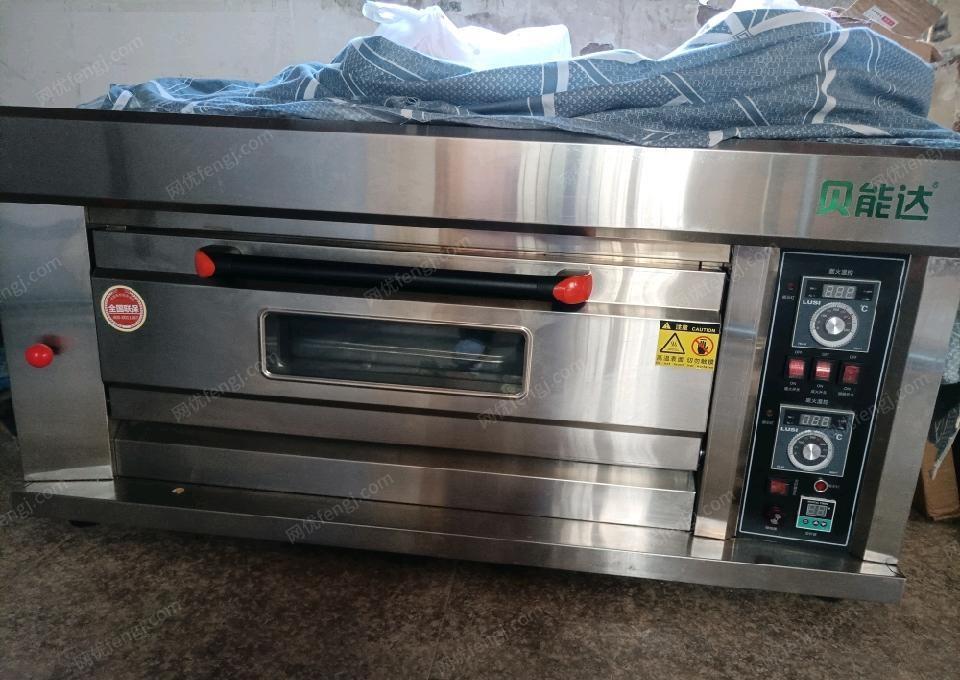浙江绍兴转让刚买的烤箱一层双盘 电子打火 使用燃气 很节能