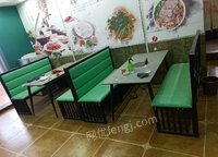 河南许昌处理饭店厨房设备和桌椅+3台空调，九成新