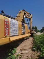 河北邢台处理18年小松240挖机