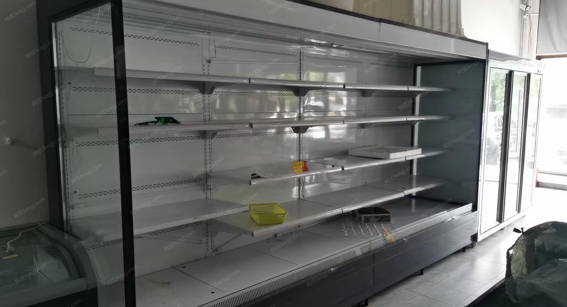 广东广州超市结业，有中央空调，冰柜，货架等物品转让，9成新
