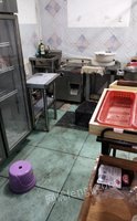 四川自贡本人因生鲜超市不干了处理一批8成新的设备，有保鲜柜绞肉机等