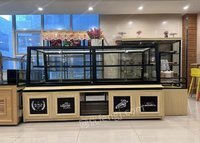 新疆塔城全套烘焙设备转让，新麦品牌，带饮料机，咖啡机，开水机及快餐设备等