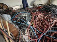 天铁-废旧电机电焊机、电缆一批