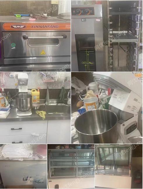 出售烘焙设备一套➕各种展示柜