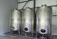新疆吐鲁番葡萄酒生产机械设备转让、3000瓶/小时