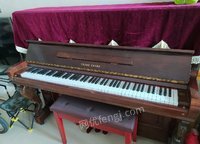江苏苏州钢琴闲置低价出售