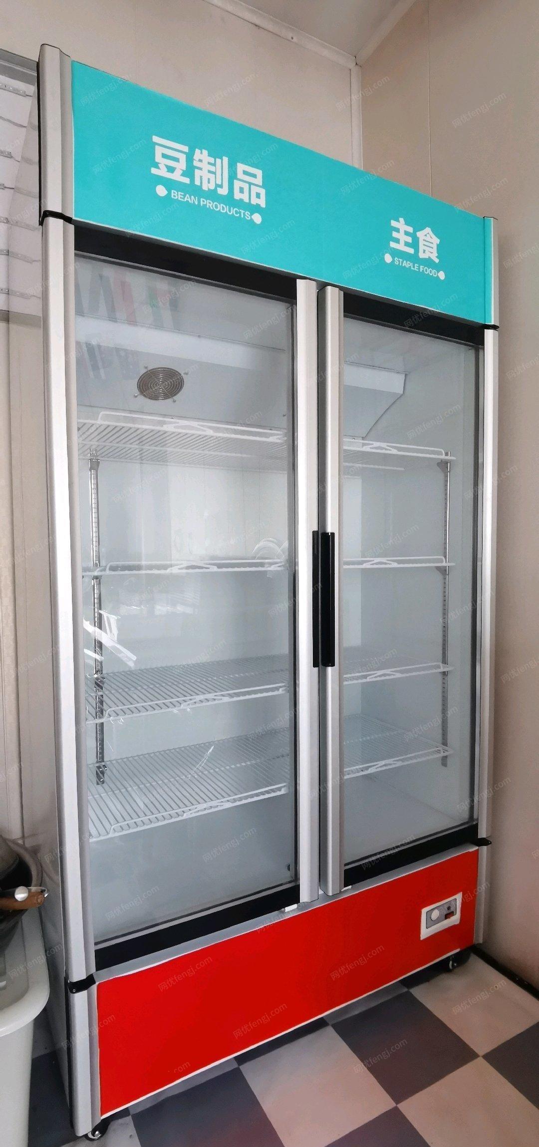 青海西宁95成新保鲜冷藏柜，星星冰柜低价处理