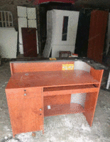 新疆乌鲁木齐9成新电脑桌吧台便宜出售