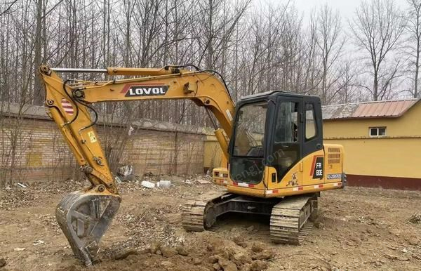 北京朝阳区出售19年的雷沃80挖掘机