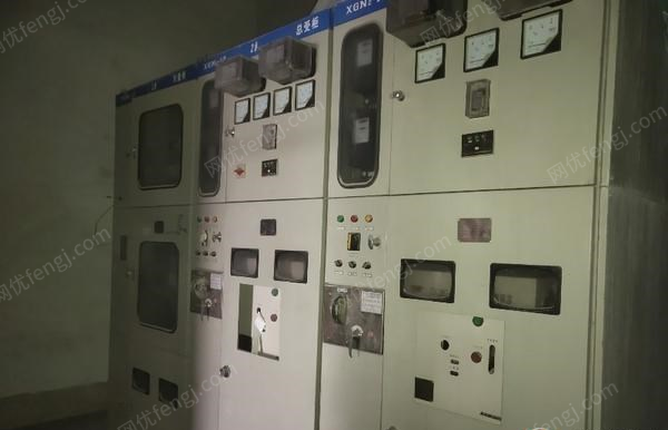 辽宁营口转让9S–500变压器。高低压配电。