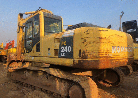 二手挖掘机出售