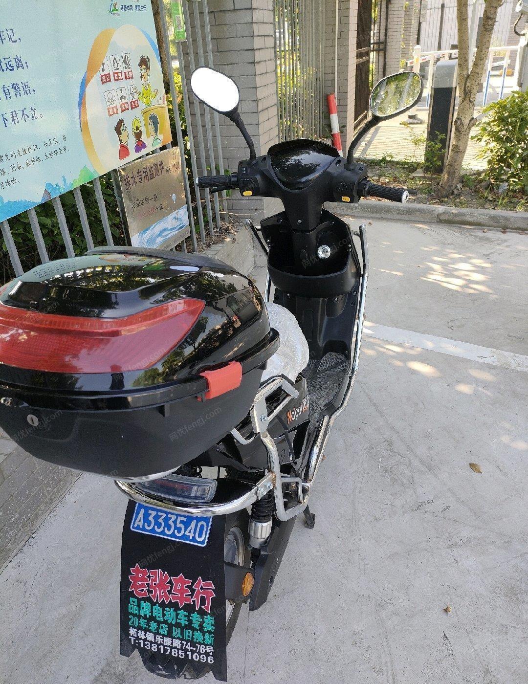上海松江区本人低价出售二手电动车