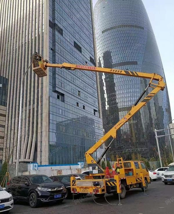 北京朝阳区出售17.6米海伦哲曲臂高空车