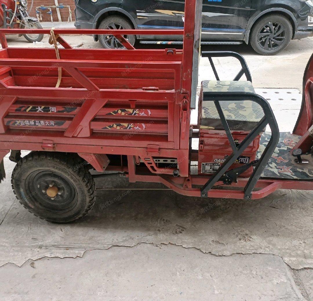 广西南宁新买三轮车很少用，低价出售