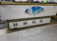 重庆沙坪坝区因店铺转让，便宜处理了二手冰柜