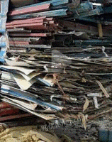 长期大量回收彩钢瓦　铁棚