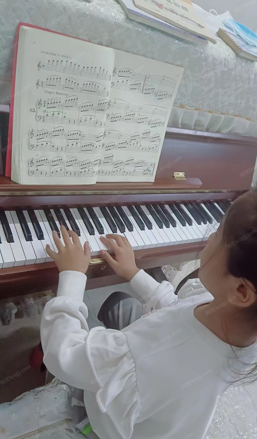 黑龙江哈尔滨九成新钢琴出售、可上门自取