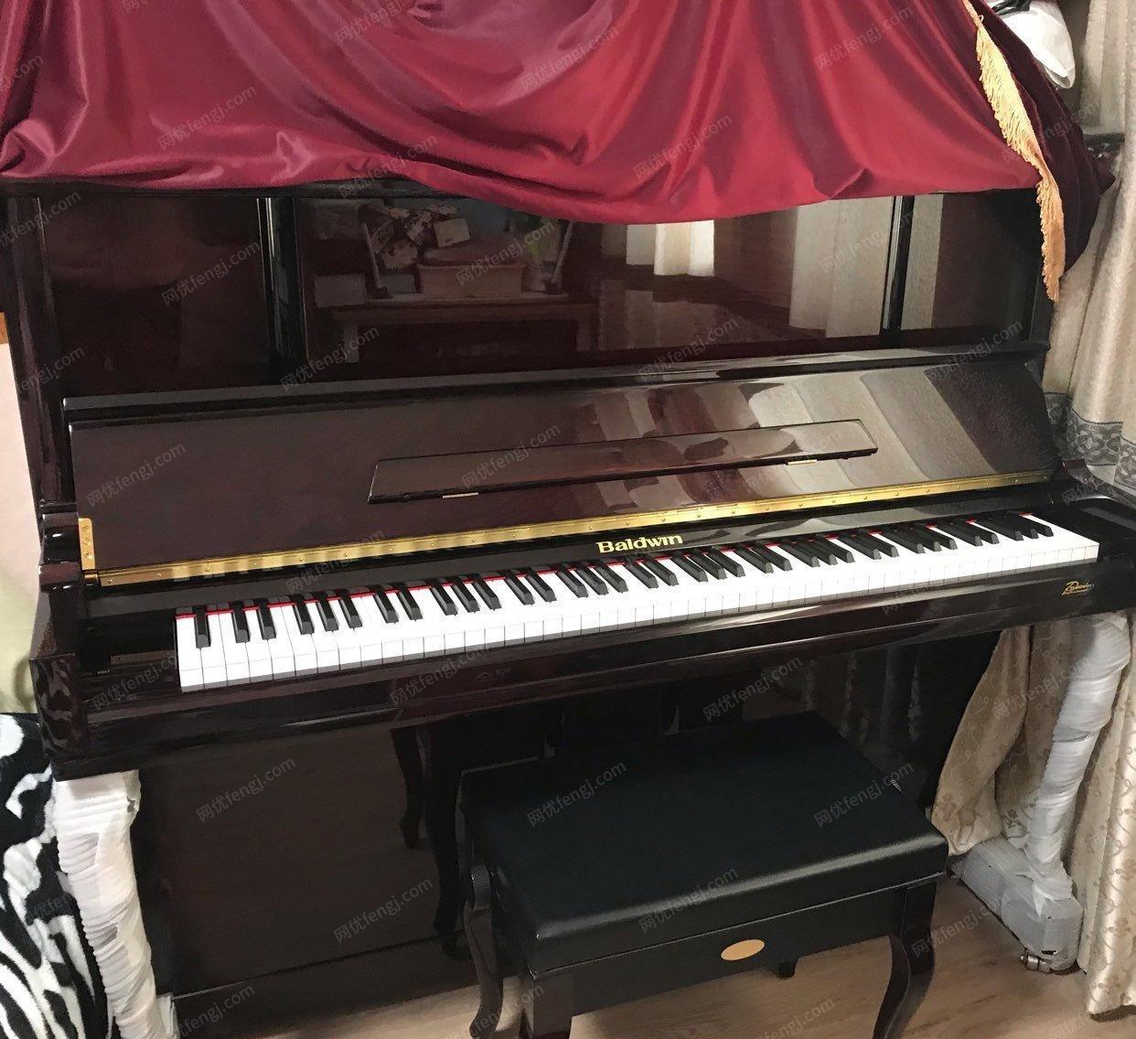 河南焦作出售鲍德温钢琴。没有磕碰划痕