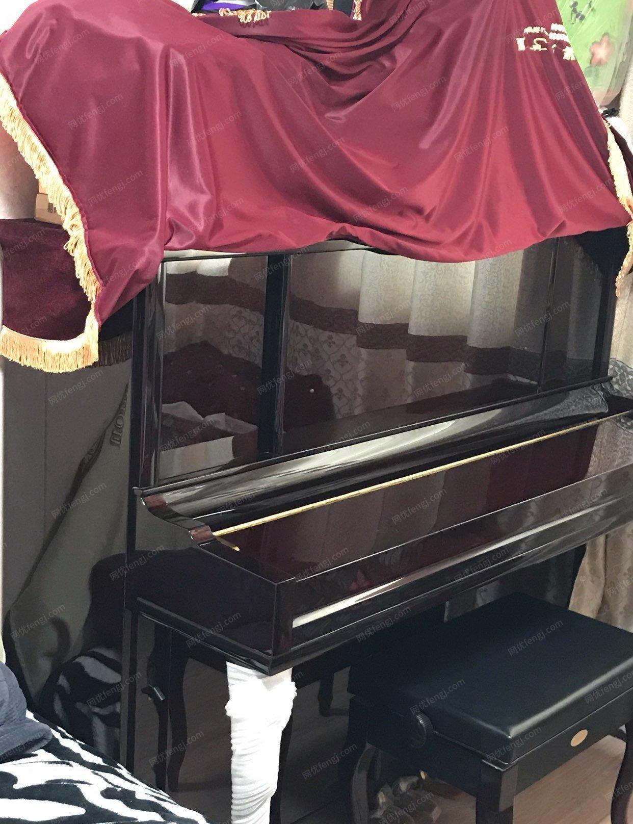 河南焦作出售鲍德温钢琴。没有磕碰划痕