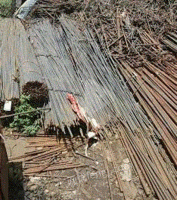 大量回收废旧钢材　废铁　废铜　废铝