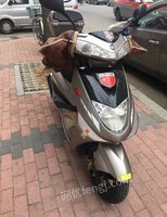 辽宁丹东自己一手2019年力帆125踏板摩托车低价出售
