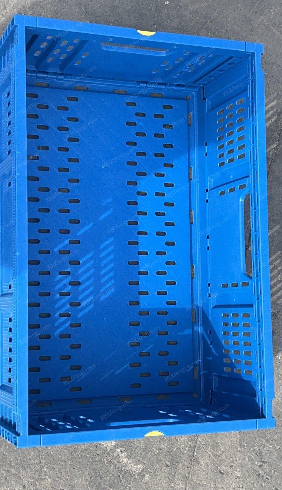 上海宝山区出售一批蓝色折叠筐，规格600x400x220