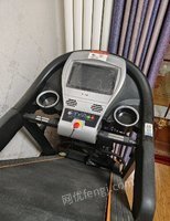 青海西宁9.5成新跑步机低价处理