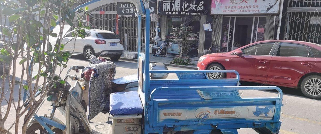 浙江温州三年左右的电动三轮车，电瓶新换一年左右，低价转让