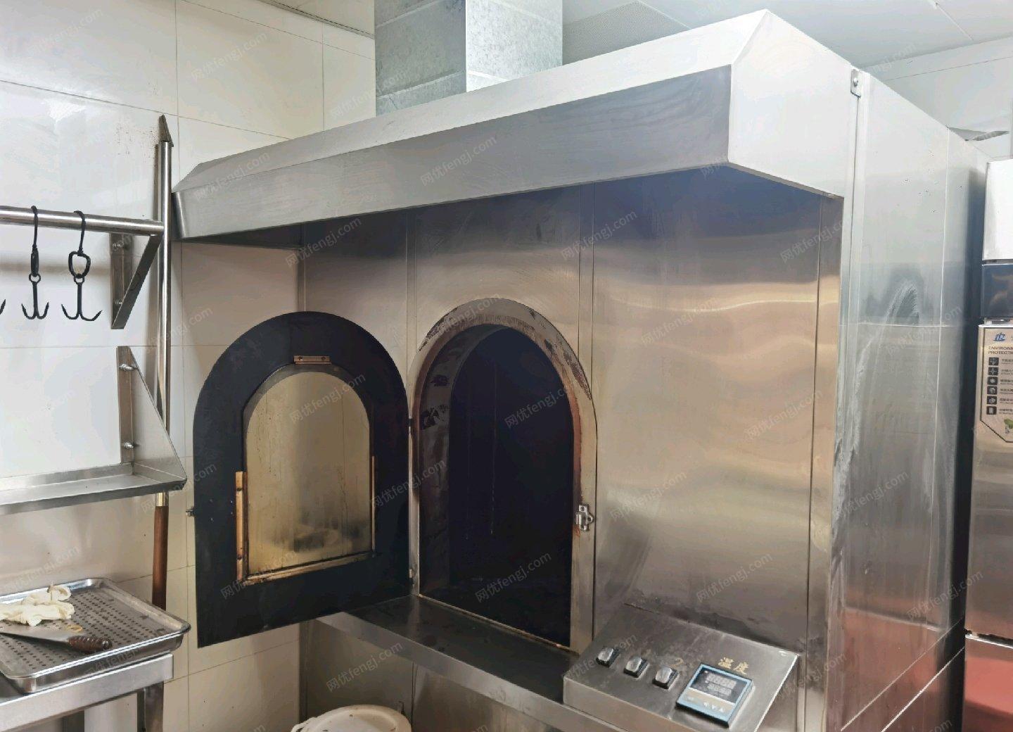 北京丰台区低价出售二手烤鸭炉（饭店专用）