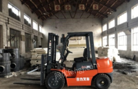 天津河西区个人厂子出售二手3.5吨合力叉车