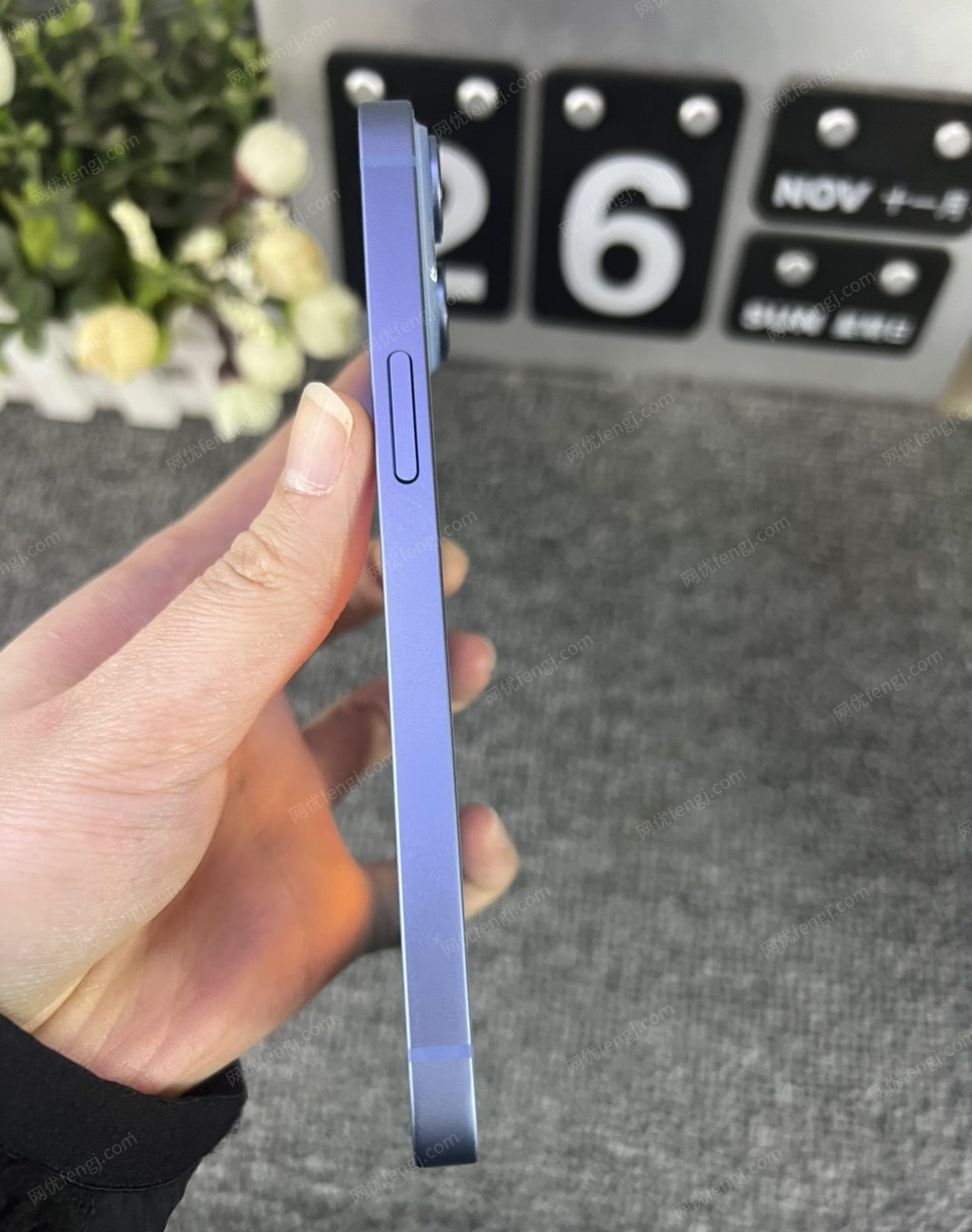 湖北孝感出售苹果14蓝色128g成色99新，价格4380