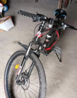 江苏南京牌的自行车赛车，九成新，转让300元