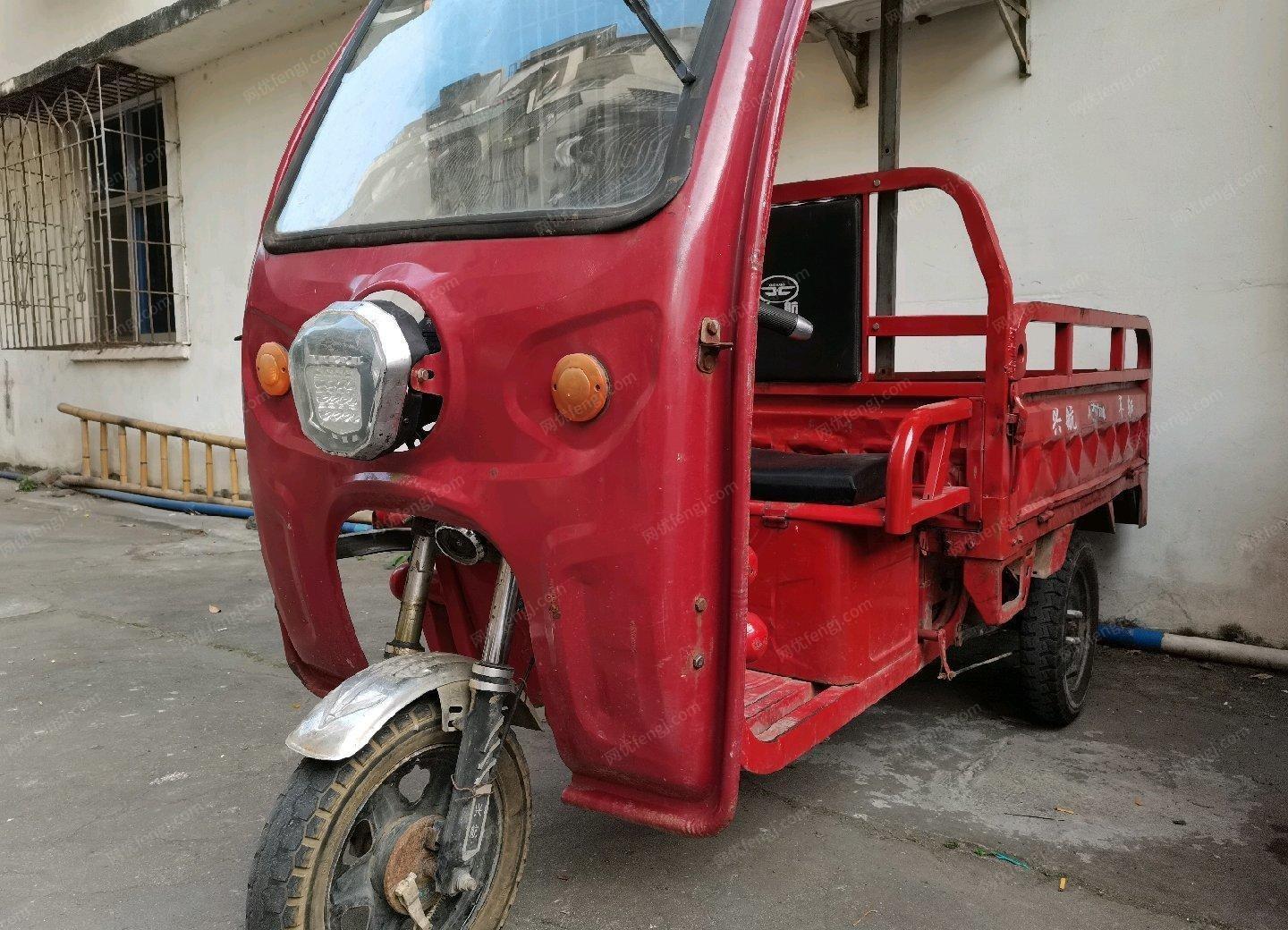 海南海口出售大电瓶电动三轮车，风雨无阻
