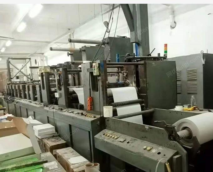 出售工厂生产自用机器震雄JM138-Ai注塑机1台，自动印刷模切机1台