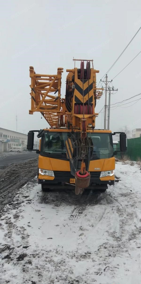 新疆乌鲁木齐转让徐工50吨吊车