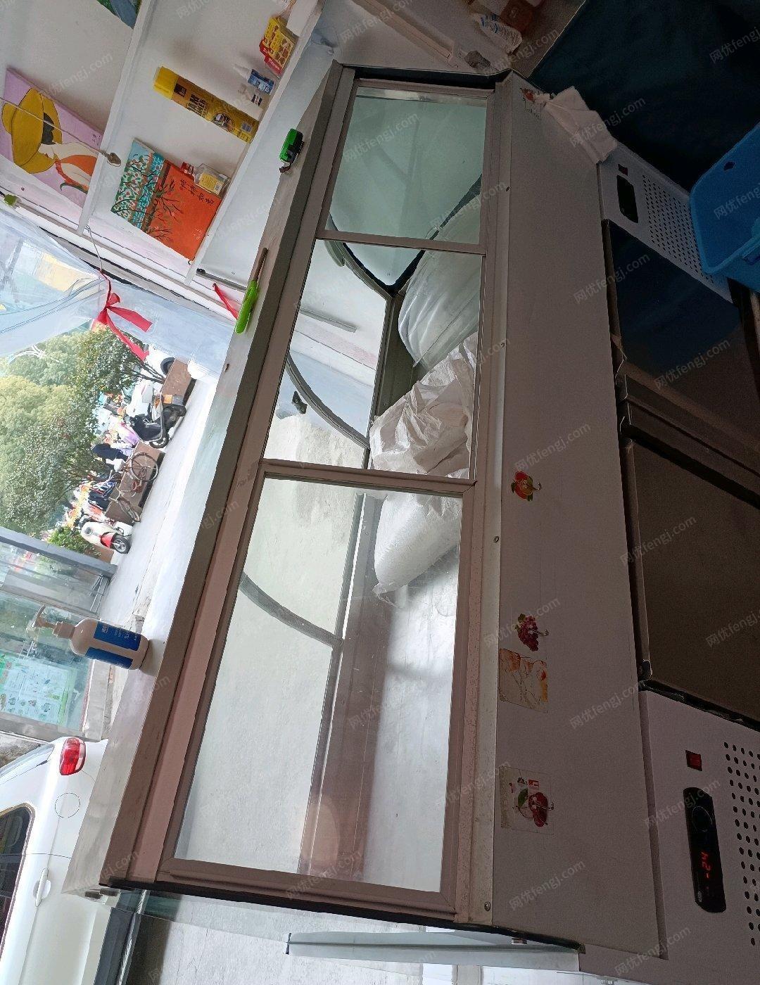 湖北十堰出售卤菜店厨具及奶茶设备 冰淇淋机