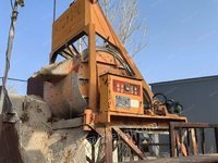 水泥制品厂就近处理20-1.2米滚焊机，制管机等水泥制管机械1批