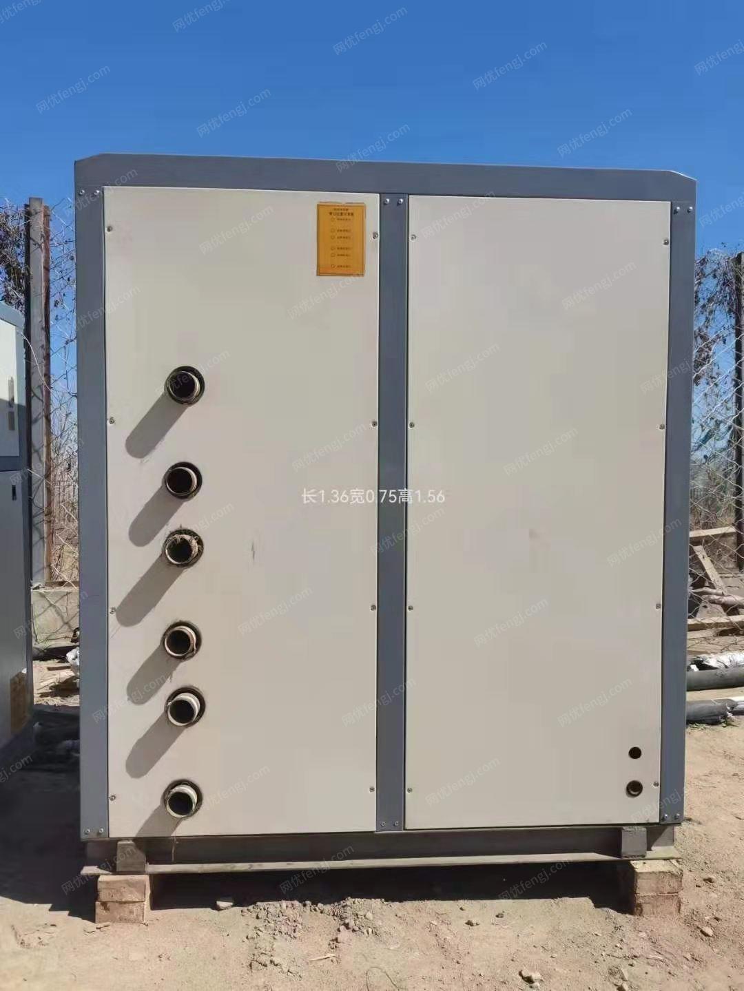 處理兩臺(tái)科萊水源熱泵 二手風(fēng)冷熱泵機(jī)組回收