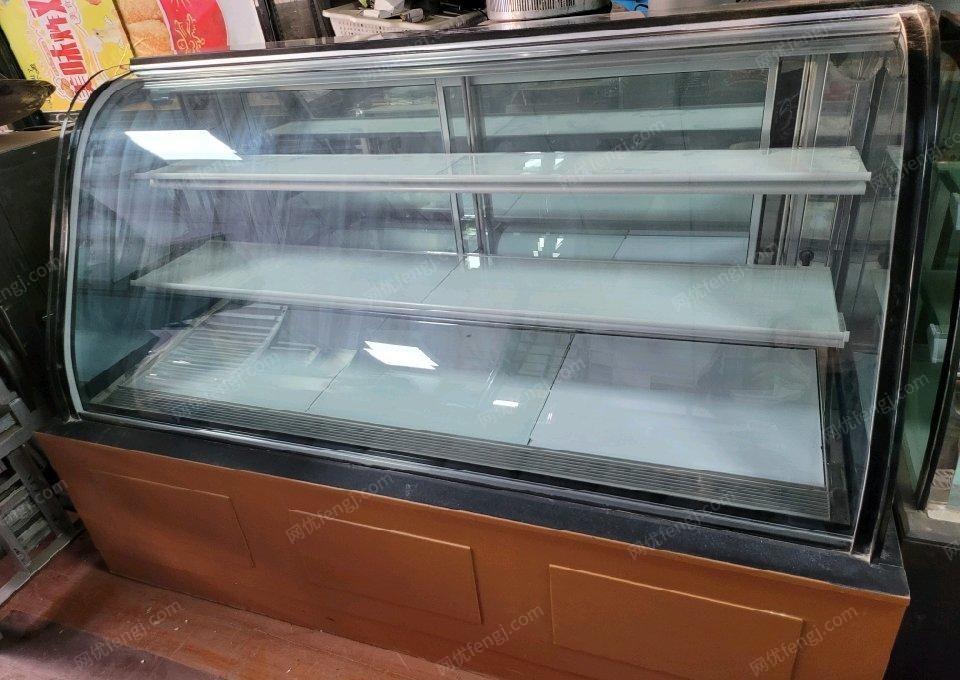 吉林长春出售三麦烤箱，蒸烤箱，风冷四门插盘柜， 加湿自动除霜蛋糕柜