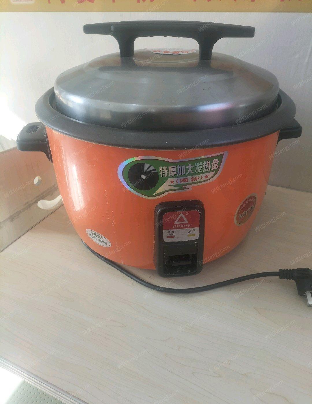 天津西青区蒸炉笼屉冷冻柜电饭锅保温桶压面机整体出售