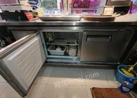 云南昆明处理不锈钢餐车带冷藏柜