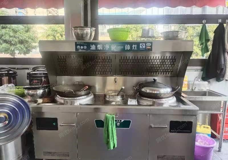 广西南宁九成新厨房设备低价出售