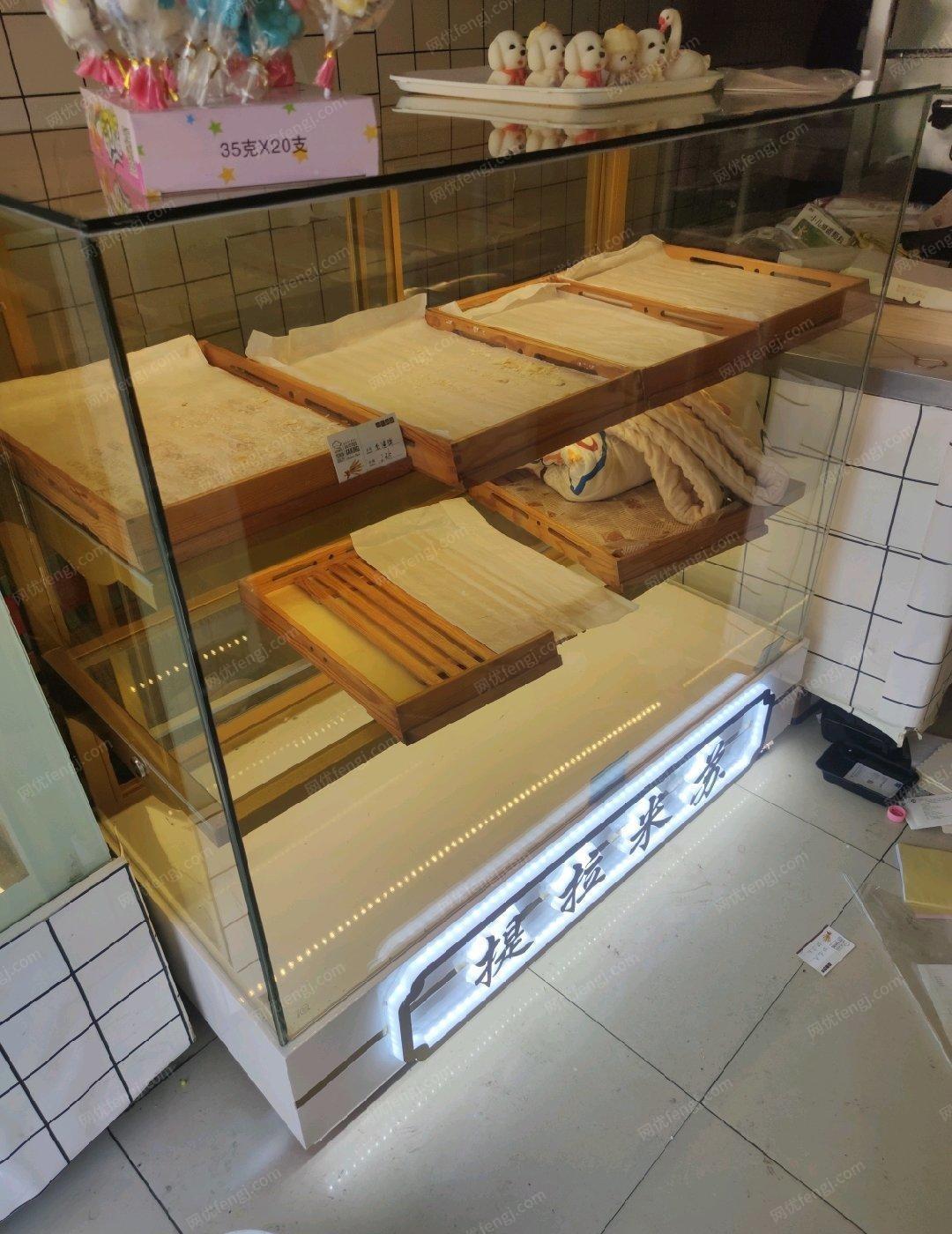 云南昆明9成新蛋糕店全套设备低价出售。