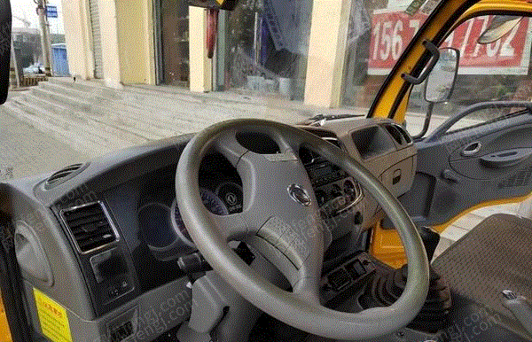 二手起重設(shè)備出售