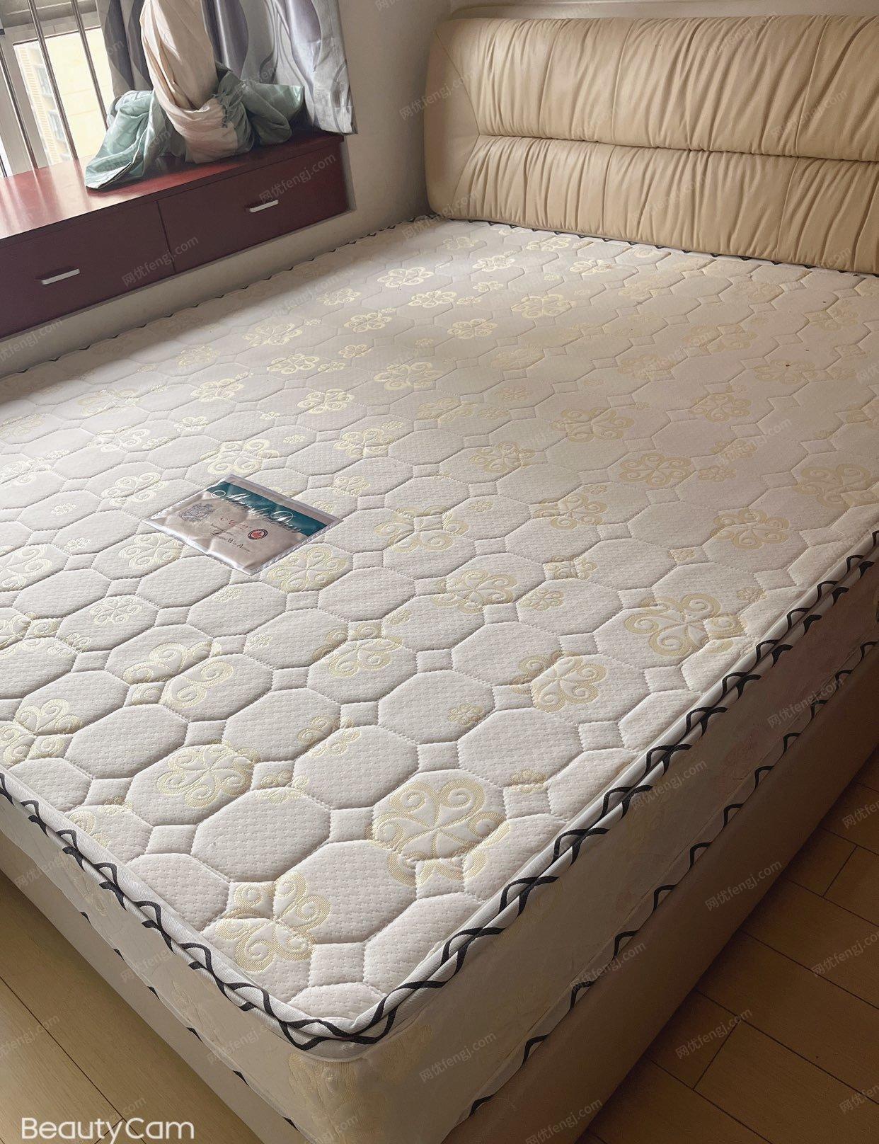 贵州贵阳皮床床垫一起优惠出售