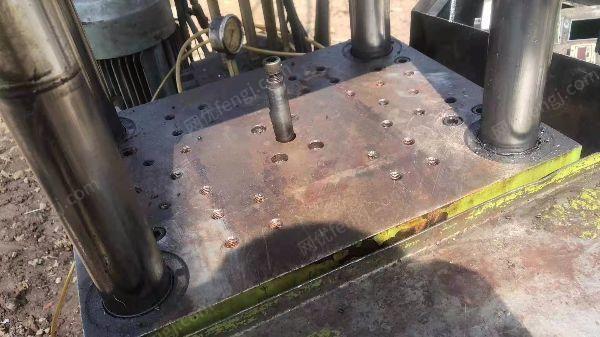 二手立式注塑机回收