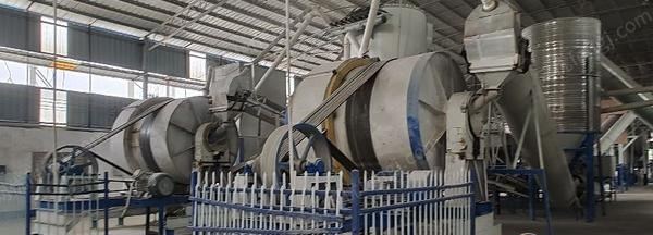 广东深圳转让皮带式球磨机，直径2.2米长度2.6米，已贴好高铝衬板，2台