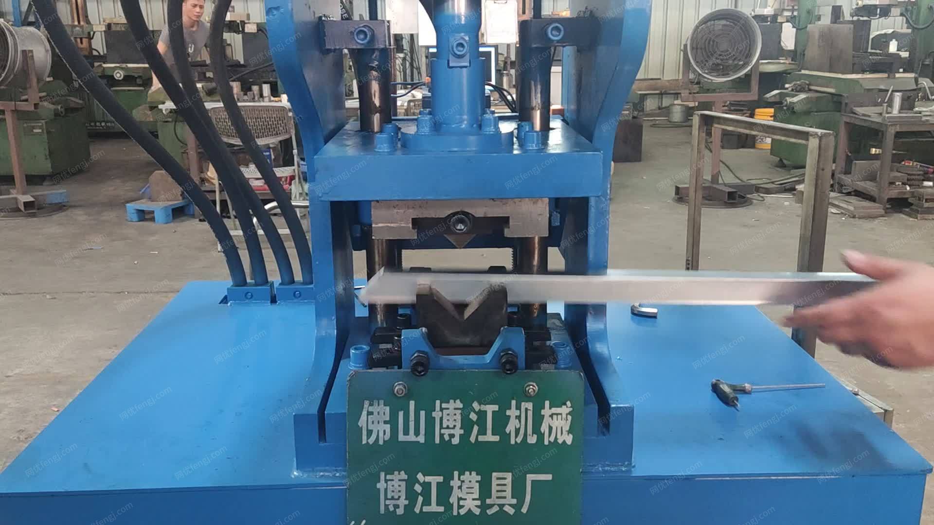 方管切45度V口折90度设备 方管角...