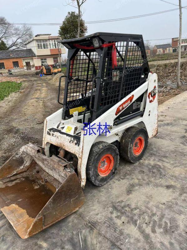 市场库存转让闲置二手/山猫S70滑移小铲车/带清扫器