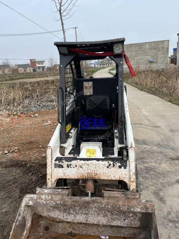 市场库存转让闲置二手/山猫S70滑移小铲车/带清扫器